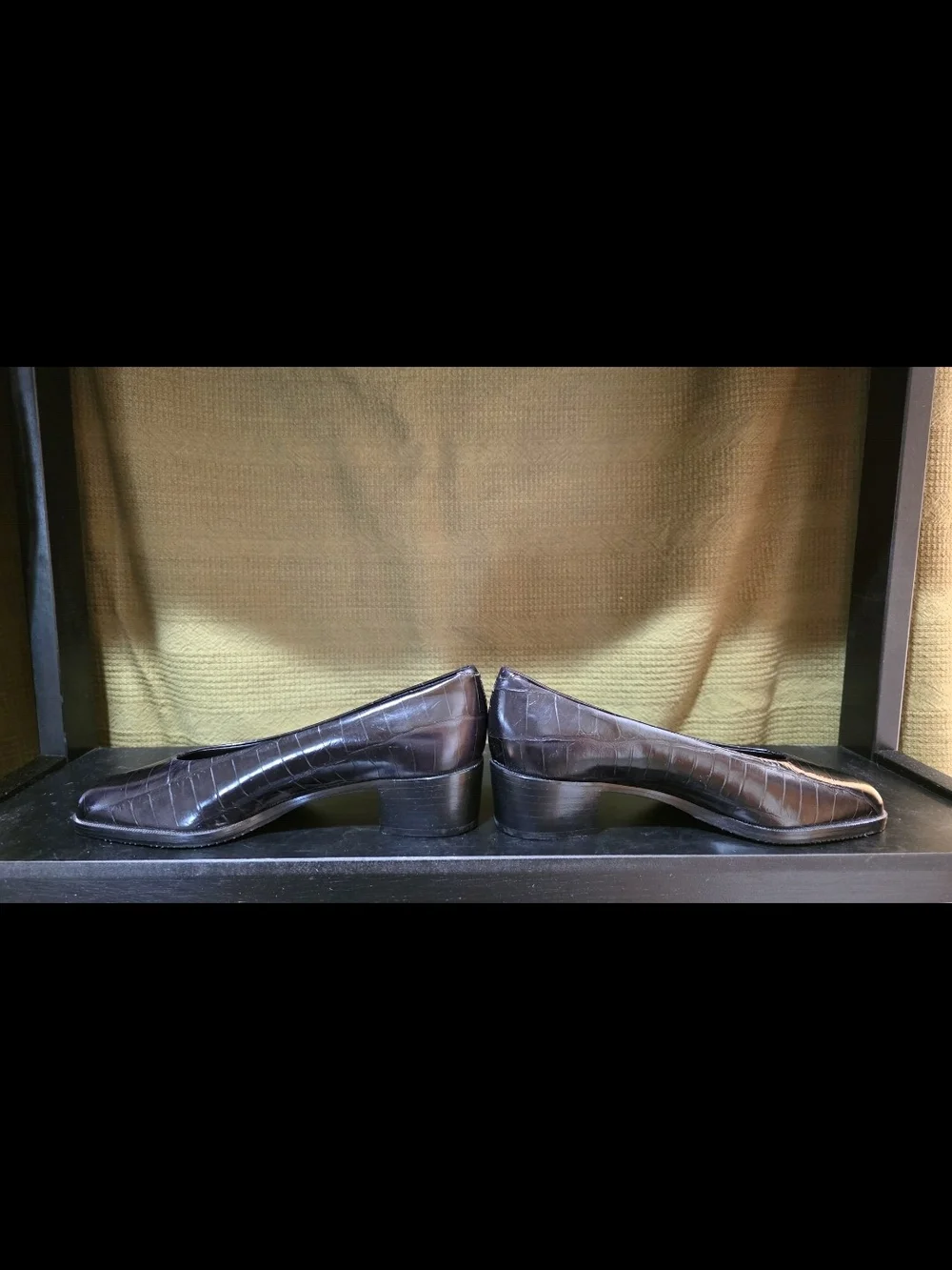 Amalfi Women's Croc-Embossed Leather Flats - Dark Brown